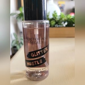 Victoria's Secret glitter hustle mist